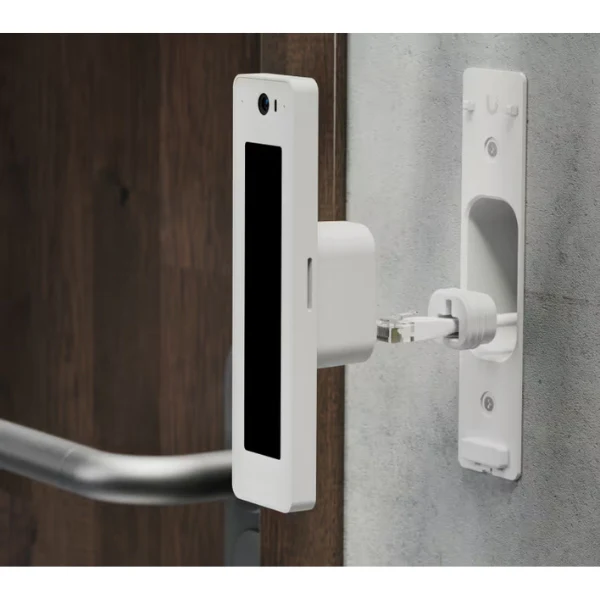 Lector Ubiquiti G3 Reader Pro NFC Intercom Cámara PoE Pantalla Táctil IP55 - Image 10